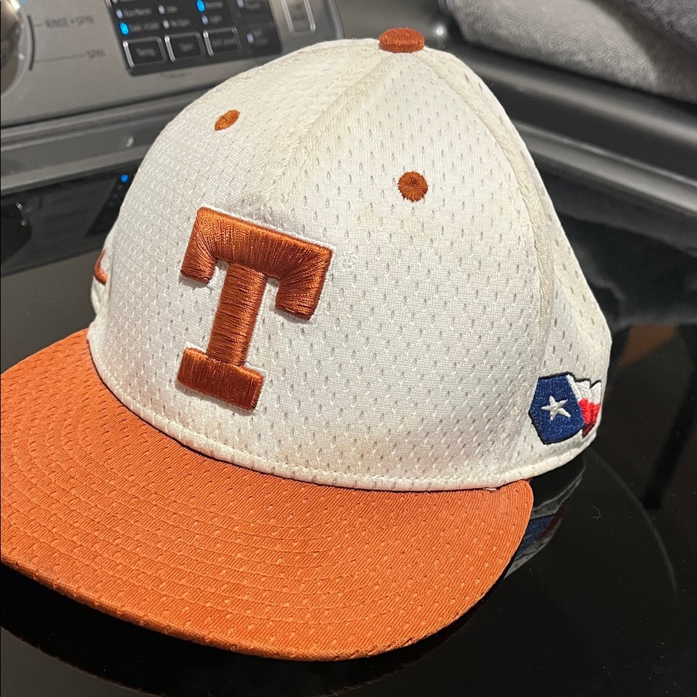 Nike authentic White Texas Longhorns baseball cap | Size 7